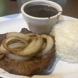 El Pollo III - Steak and Onions with a rice and beans