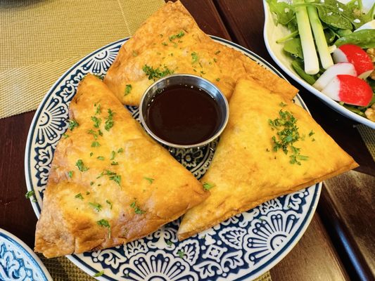 Kookoo Restaurant and Lounge by null