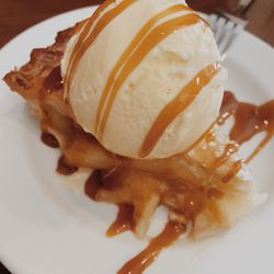 Swiss Chalet Rotisserie & Grill - Apple pie