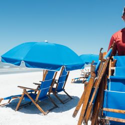 Holiday Water Sports-Fort Myers Beach - We do all the work for you! Just come down with your towel and sunscreen.