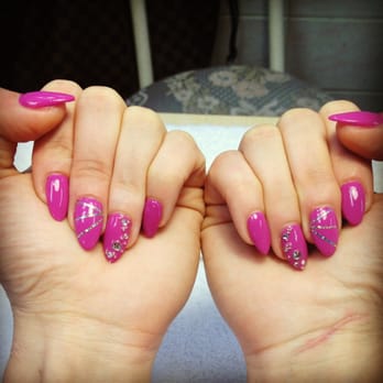 Pink Nails - Nailbling# hally - Nail Salons Near Me - Los Angeles, California