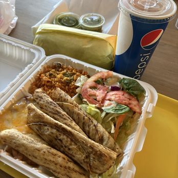 Golden Ox - Taquito plate, carne asada burrito, & Horchata - Burgers Near Me - Fullerton, California Golden Ox - Taquito plate, carne asada burrito, & Horchata - Burgers Near Me - Fullerton, California