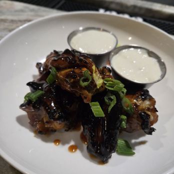 Victorias Pizzeria - Mai Tai wings - Pizza Near Me - Virginia Beach, Virginia