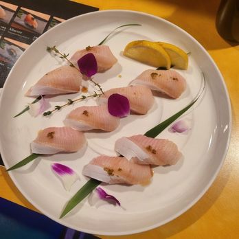 Sushi 21 - Yellowtail belly sushi - Sushi Bars Near Me - San Pedro, California