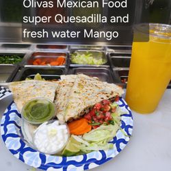 Olivas Mexican food - Super Quesadilla