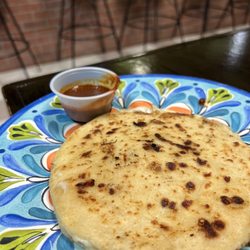 El Rincon Salvadoreño - Cheese & Loroco Pupusa