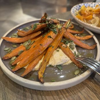 WHINO - Tapas/Small Plates Near Me - Arlington, Virginia