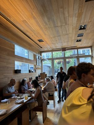 avec Restaurant by null