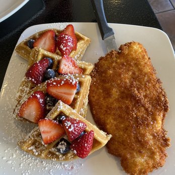 Isabella's Ventnor Cafe - Chicken and Waffles - Breakfast & Brunch Near Me - Ventnor City, New Jersey
