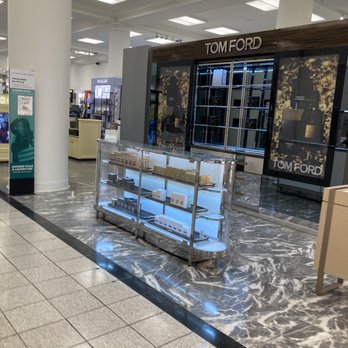 La Baie - Department Stores Near Me - Montreal, Quebec