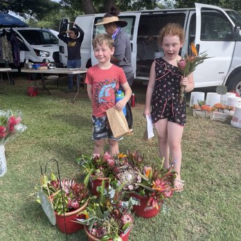 Maui Swap Meet - Looking for tropical flowers, right in the middle of the swap meet is a great farmer with all the best flowers at a great price - Farmers Market Near Me - Kahului, Hawaii