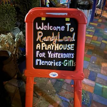 Randyland - Art Galleries Near Me - Pittsburgh, Pennsylvania