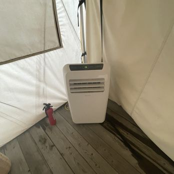 Collective Retreats - AC barely working - Vacation Rentals Near Me Collective Retreats - AC barely working - Vacation Rentals Near Me