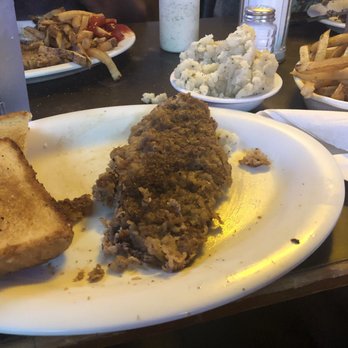 Mary's Cafe - American Near Me - Strawn, Texas