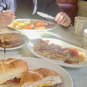 Summit Diner - Diners Near Me - Summit, New Jersey
