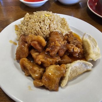 CaiE Oriental Asian Bistro - Tangerine crispy chicken - Dim Sum Near Me - Sparks, Nevada