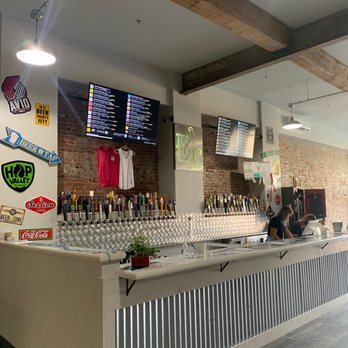 Tap That Growlers - a bar with lots of beer - Pubs Near Me - La Grande, Oregon Tap That Growlers - a bar with lots of beer - Pubs Near Me - La Grande, Oregon