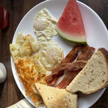 Foodys Restaurant - Two Eggs over medium (not really), bacon and home fries - Bars Near Me - Tampa, Florida Foodys Restaurant - Two Eggs over medium (not really), bacon and home fries - Bars Near Me - Tampa, Florida