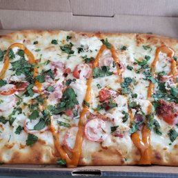 Chipotle Chicken & Bacon Flatbread Pizza Chipotle Chicken & Bacon Flatbread Pizza