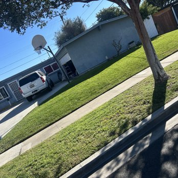 Ruiz Lawn Mowing - Lawn Services Near Me Ruiz Lawn Mowing - Lawn Services Near Me