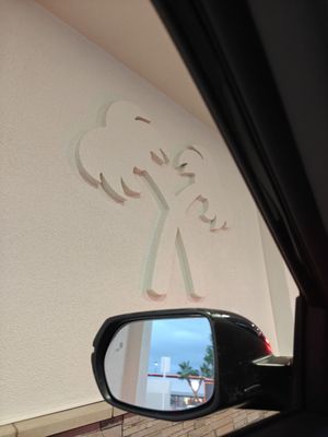 In-N-Out Burger by null