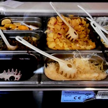 Der Gockel - Some of the beilagen to add to your meal - Fast Food Near Me - Vienna, 9