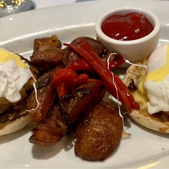 Abe & Louie's Boca Raton - Crab Cake Benedict - Steakhouses Near Me - Boca Raton, Florida Abe & Louie's Boca Raton - Crab Cake Benedict - Steakhouses Near Me - Boca Raton, Florida