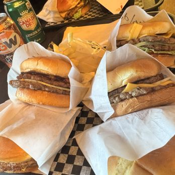 Elijah’s Automatic - Burgers Near Me - Etobicoke, Ontario