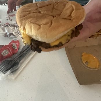 Nifty Fifty's - Cheeseburger - Diners Near Me - Turnersville, New Jersey