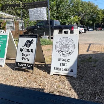 The Vegan Nom - Vegan Near Me - Austin, Texas
