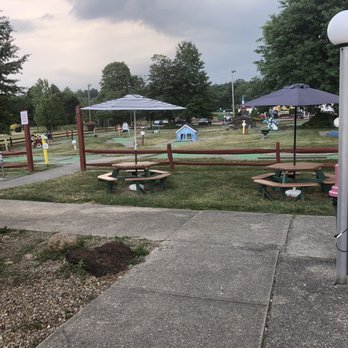 MR DIVOTS - TEMP. CLOSED - Updated March 2026 - 26 Photos & 28 Reviews ...