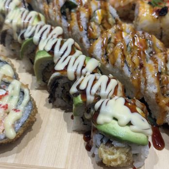Sushi Pink - Sushi Bars Near Me - Chicago, Illinois