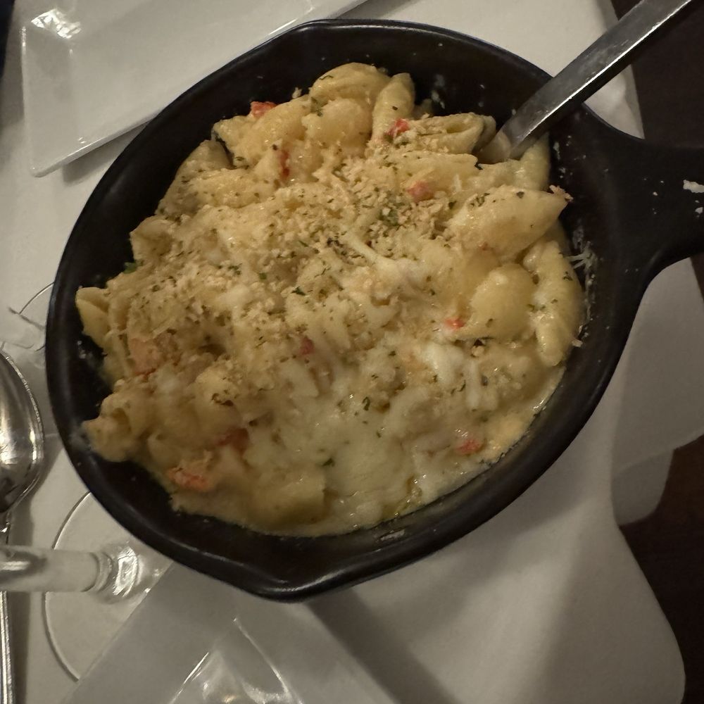 High Cotton - Lobster mac & cheese - Cocktail Bars Near Me - Charleston, South Carolina