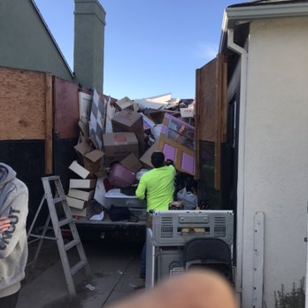 1 EZ Dump - My container is custom built to fit in a narrow driveway. - Demolition Services Near Me 1 EZ Dump - My container is custom built to fit in a narrow driveway. - Demolition Services Near Me