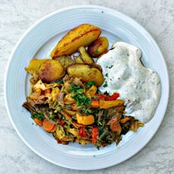 Sonnenschein - Potato-Wedges mit mediteranem Gemüse im Sonnenschein (05/2016)