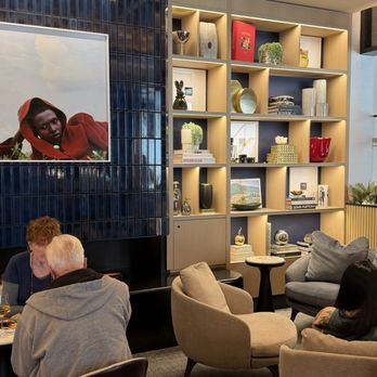 Chase Sapphire Lounge - One of the small area to sit since tables are very limited. - Airport Lounges Near Me - Las Vegas, Nevada