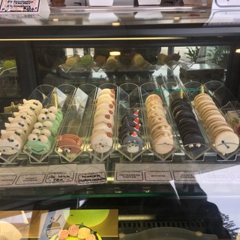Daan Go Cake Lab - Desserts Near Me - Toronto, Ontario
