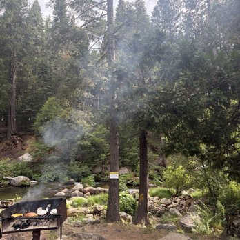 Sierra Inn - Hotels Near Me - Kyburz, California
