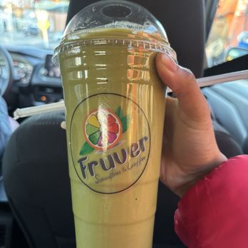 Fruver - Matcha Smoothie + Papaya - Juice Bars & Smoothies Near Me - Wheaton, Maryland