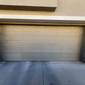 Immediate Garage Door Services - Before - Garage Door Services Near Me - Phoenix, Arizona