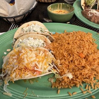 Hale Street Cantina - GRINGO TACO, TINGA DE POLLO TACO - Mexican Near Me - Wheaton, Illinois Hale Street Cantina - GRINGO TACO, TINGA DE POLLO TACO - Mexican Near Me - Wheaton, Illinois