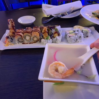 Tomo Japanese Restaurant - Shrimp Tempura Giuliana Roll California Roll - Japanese Near Me - Staten Island, New York Tomo Japanese Restaurant - Shrimp Tempura Giuliana Roll California Roll - Japanese Near Me - Staten Island, New York