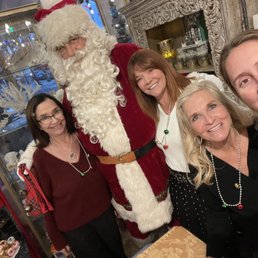 Riviera Village Holiday Stroll at Fringe