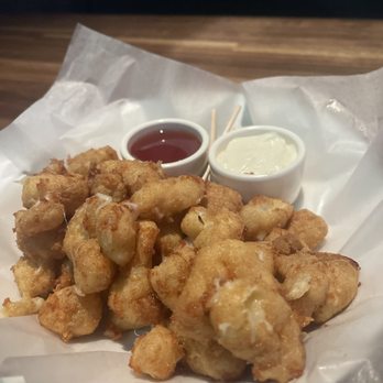Yard House - Wisconsin Fried Cheese Curds -TRY THESE!! - New American Near Me - Atlanta, Georgia Yard House - Wisconsin Fried Cheese Curds -TRY THESE!! - New American Near Me - Atlanta, Georgia