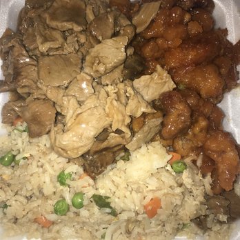 Lanai Express at Fremont Casino - Beef teriyaki, orange chicken and fried rice (didn't like the bean sprouts in it) eekkk - Chinese Near Me - Las Vegas, Nevada
