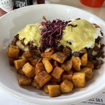 Piggy's Kitchen & Bar - Hot Mess Benedict - Breakfast & Brunch Near Me - Houston, Texas Piggy's Kitchen & Bar - Hot Mess Benedict - Breakfast & Brunch Near Me - Houston, Texas