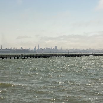 Skates On The Bay - Seafood Near Me - Berkeley, California