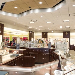 Reeds Jewelers / Jenss Decor at Orchard Park