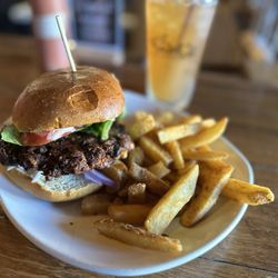 The Wicked Sister - Black been burger