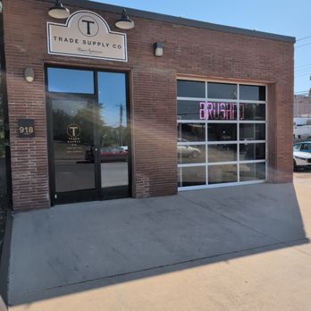 Brushed Salon & Makeup Studio - 918 N Hudson
OKC OK
73102 - Hair Stylists Near Me - Oklahoma City, Oklahoma Brushed Salon & Makeup Studio - 918 N Hudson
OKC OK
73102 - Hair Stylists Near Me - Oklahoma City, Oklahoma